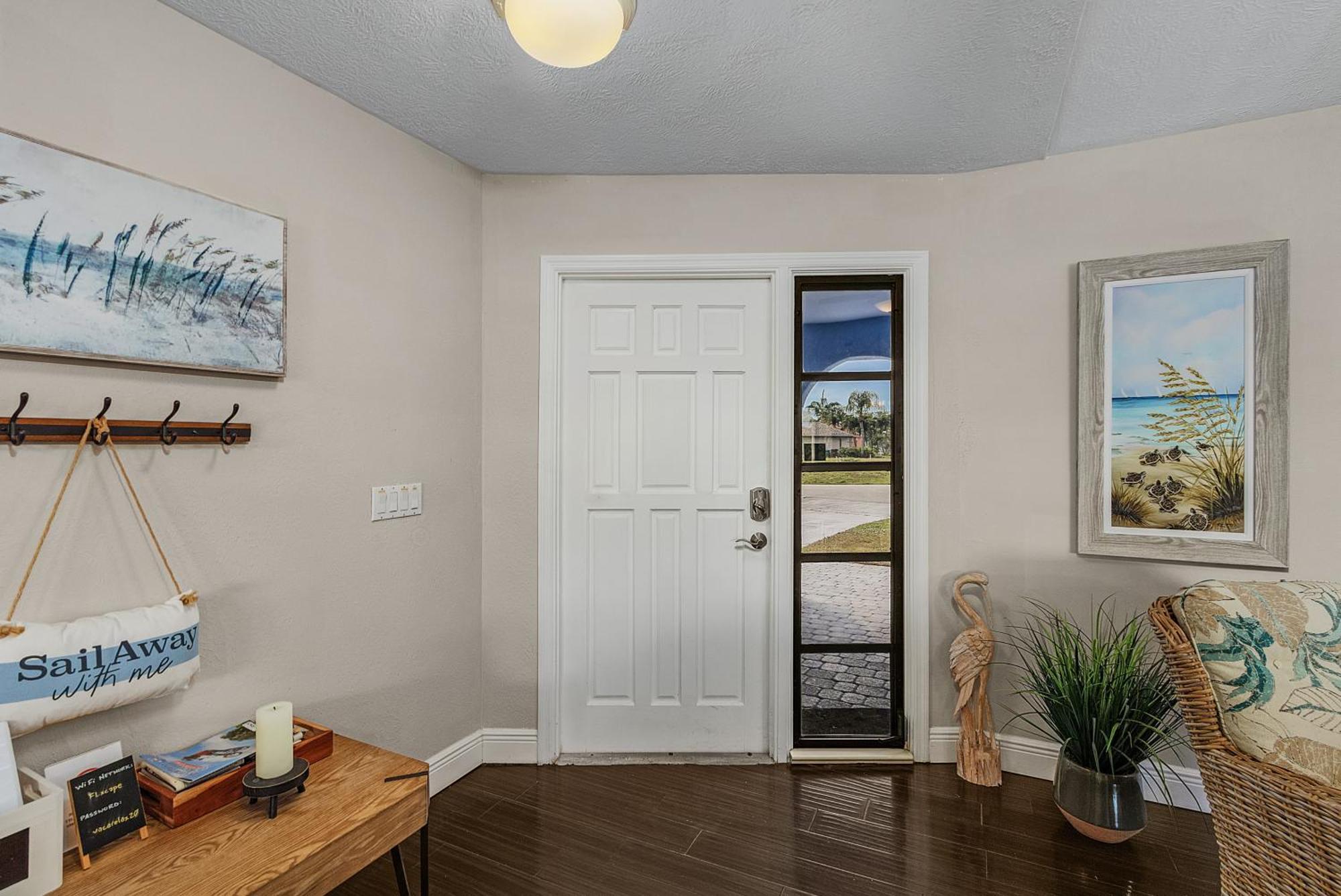 Canal-Front Oasis With Dock And Kayaks In Cape Coral! Bagian luar foto